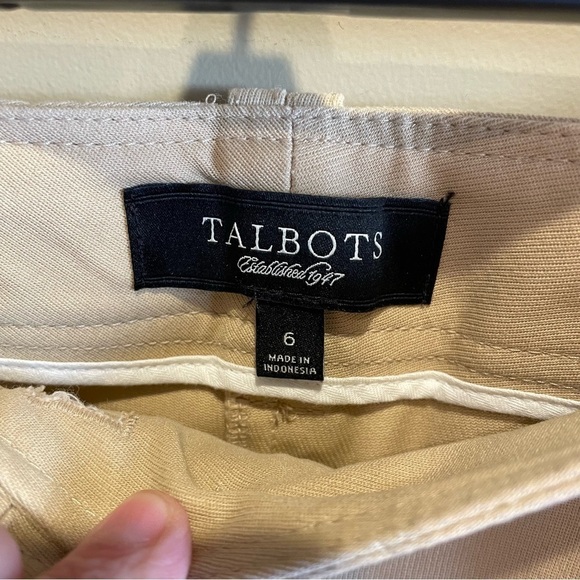 TALBOTS Signature Fit Ankle Khakis - Picture 3 of 6